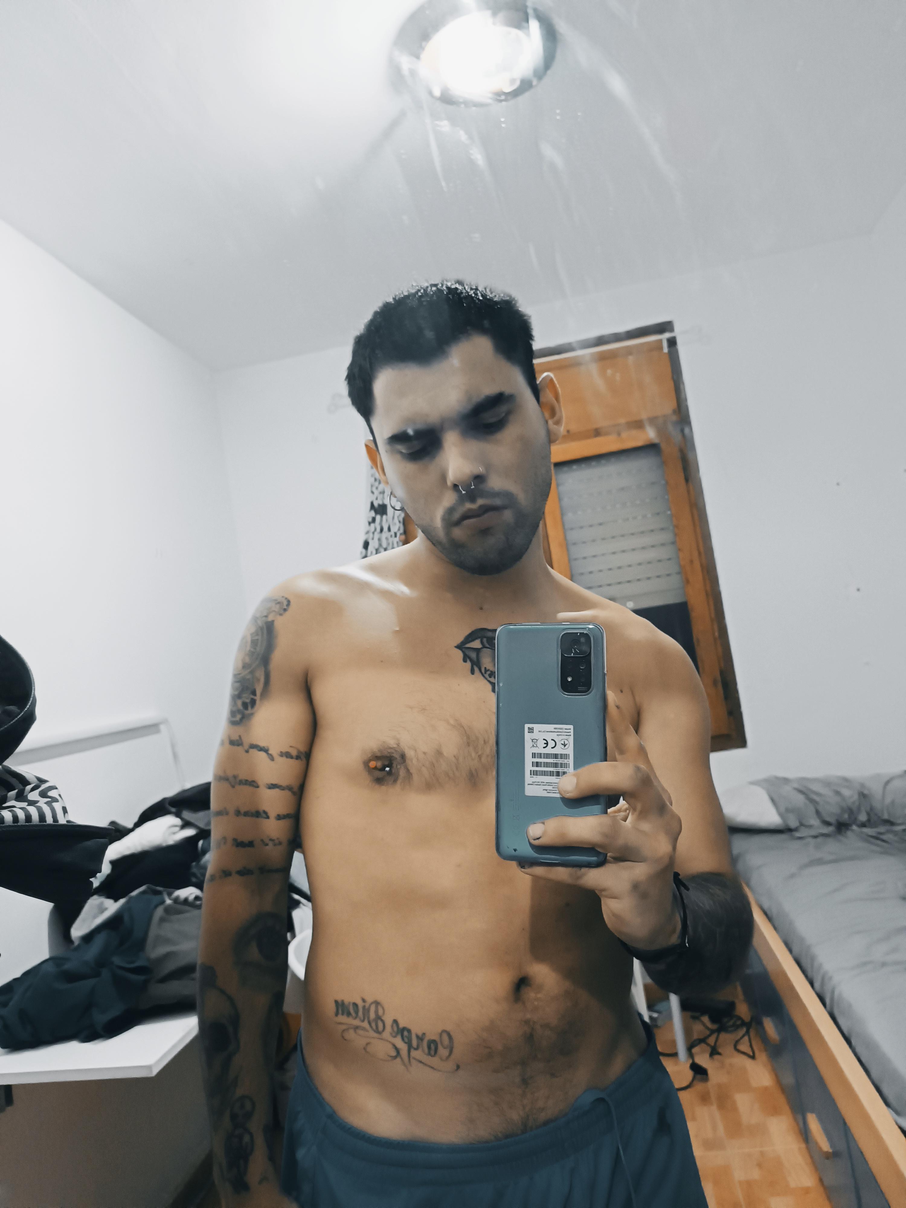 ErikTattoo live from Spain