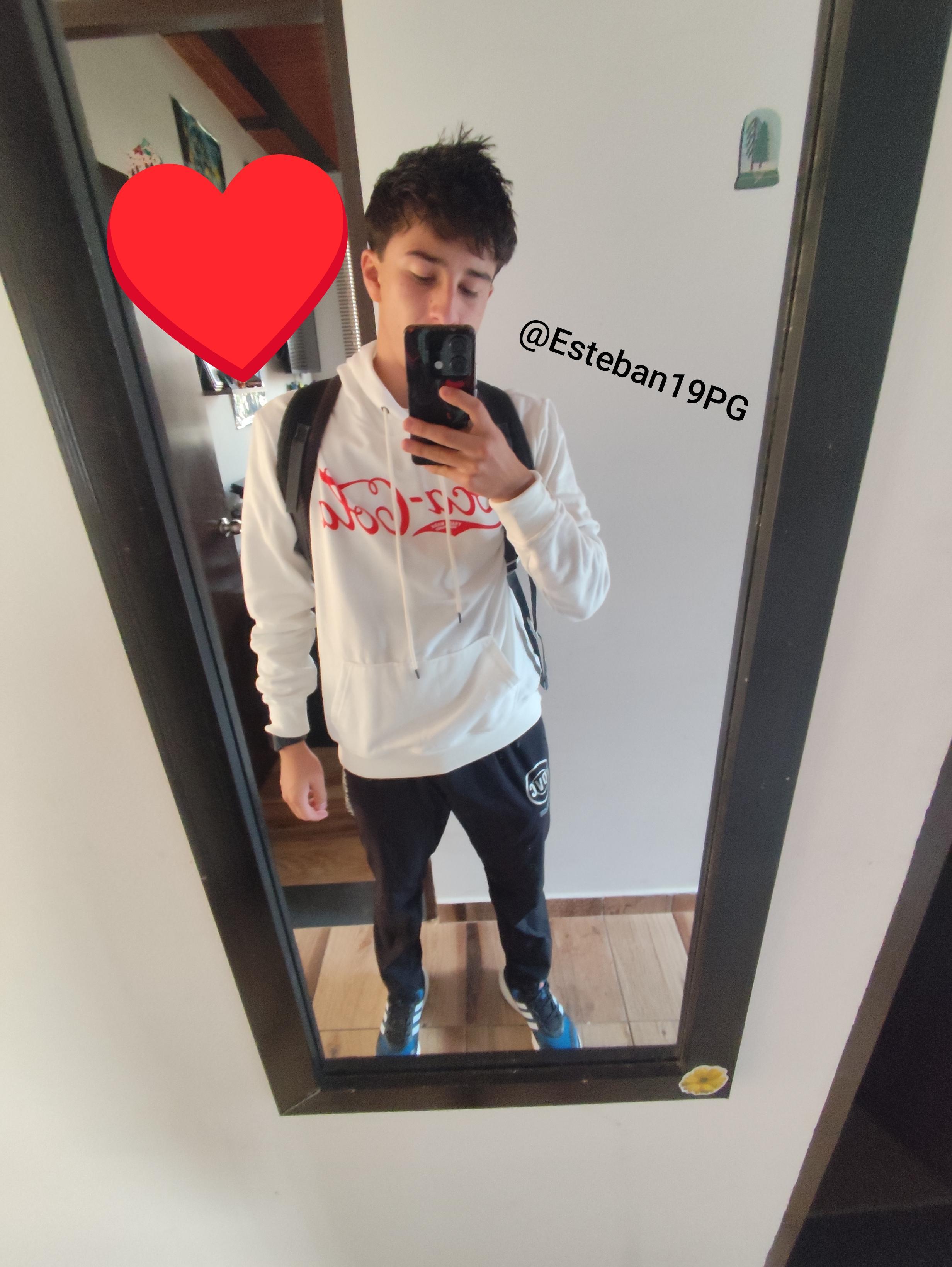 Esteban19PG live from Colombia