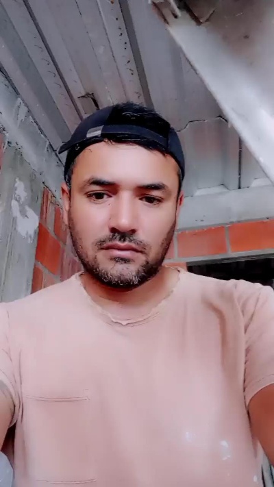 Estivenson_7 live from Colombia