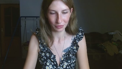 Evelyn_21_m live from Poland