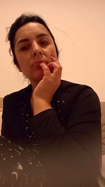 Farfallina_girl live from Italy