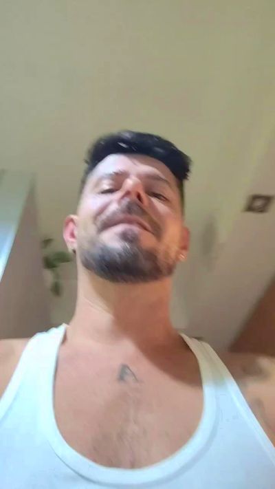 Fredylover live from Spain