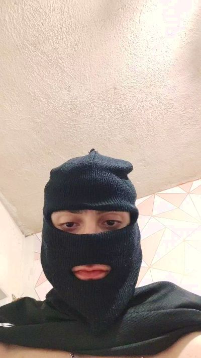 Garotoskull live from Brazil