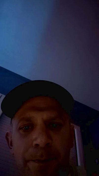 Gayfilipslut live from Czechia