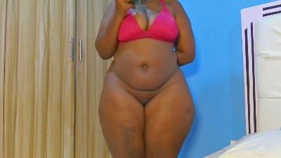 Giniwithbooty live from Kenya