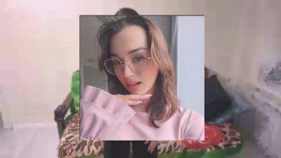 GussieMaag live from France