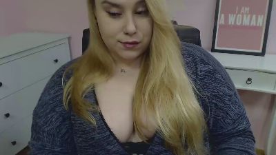 HAILEY4uu live from United Kingdom