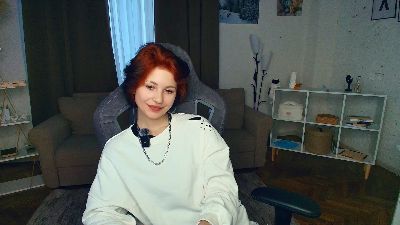 HassieKonefal live from Poland