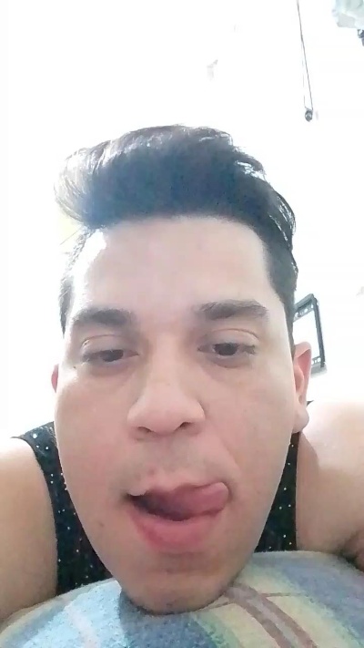 IamTiiara live from Argentina