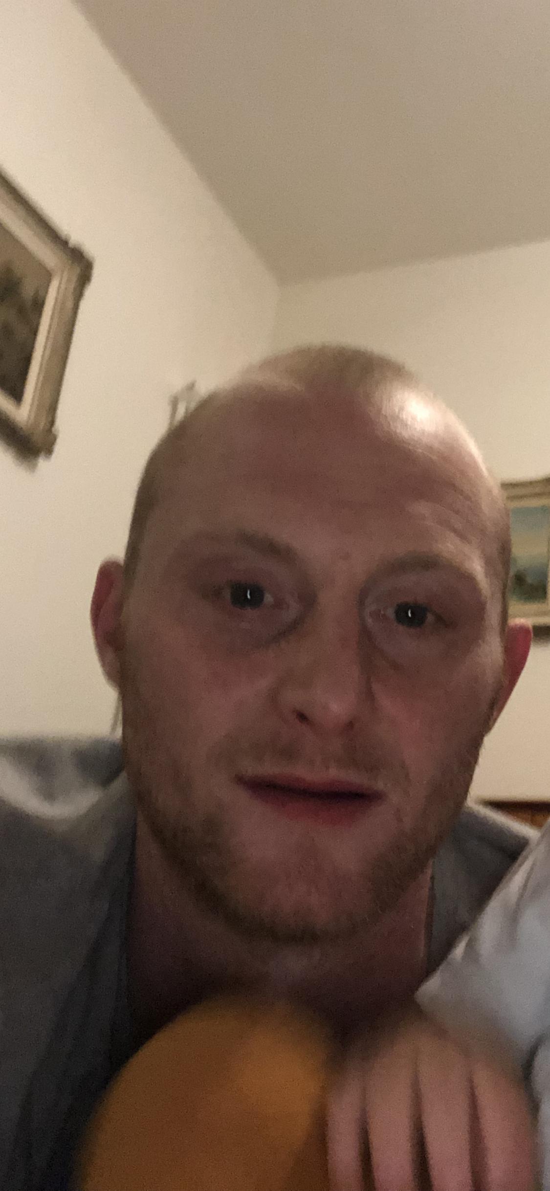 Irishmanjohn87 live from United Kingdom