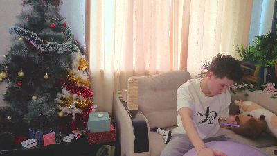 IzettaConedy live from France