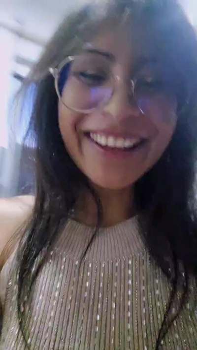 Jade_Zephyra live from Spain