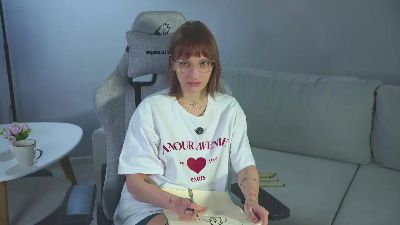 JanieceSweere live from France