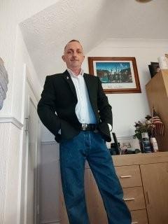 Jasond74 live from United Kingdom