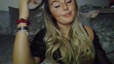 JessieMillerX live from United Kingdom