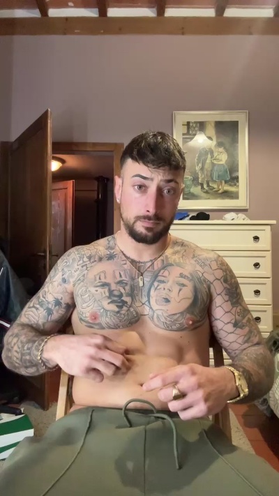 JhosephK live from Italy