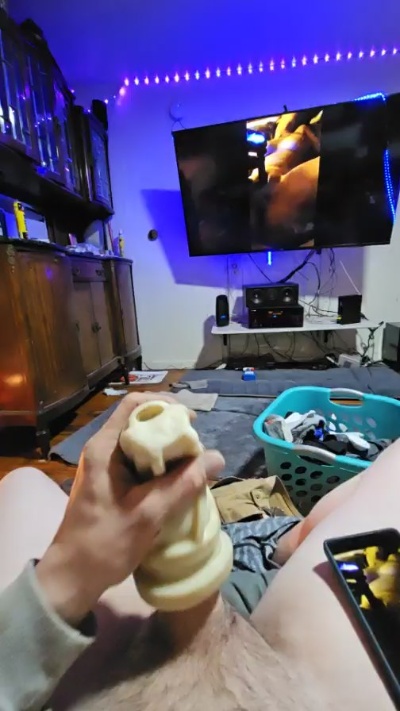 Johnb489 live from United States