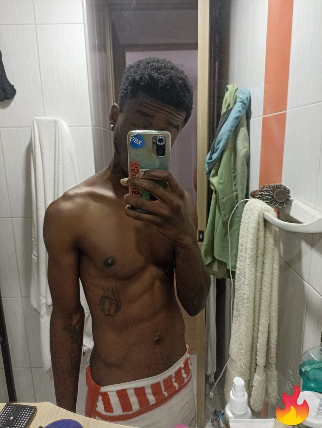 JuanJoHot27 live from Colombia