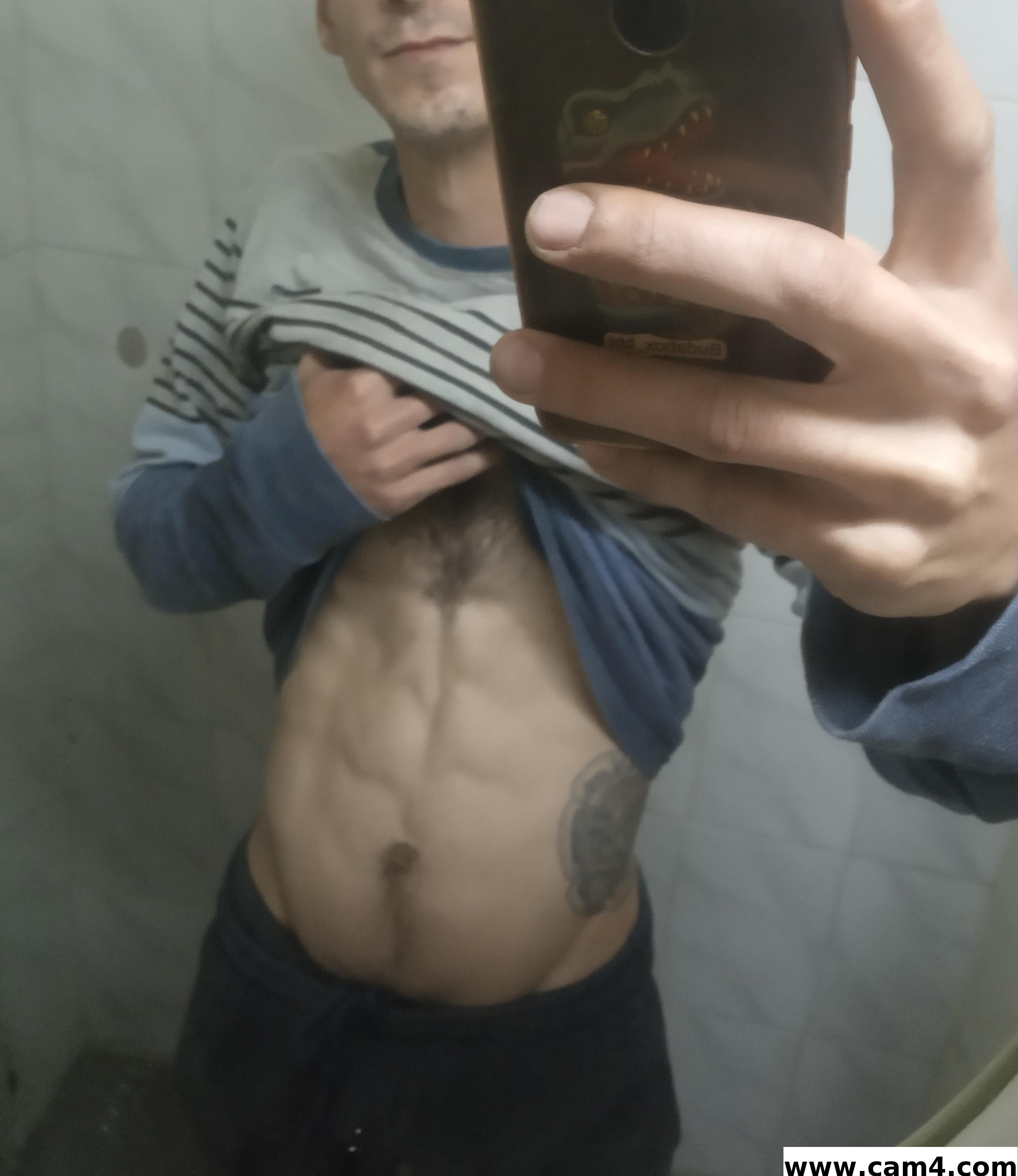 Juanpatrix live from Argentina