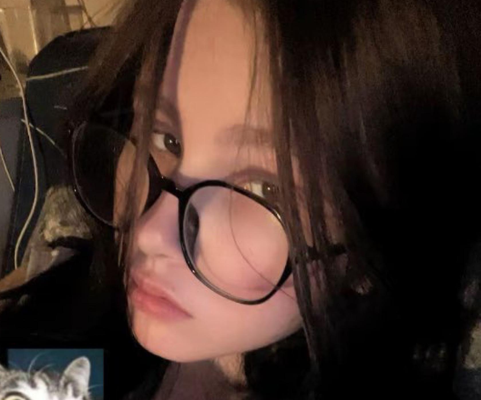 JuliannaBoche live from France