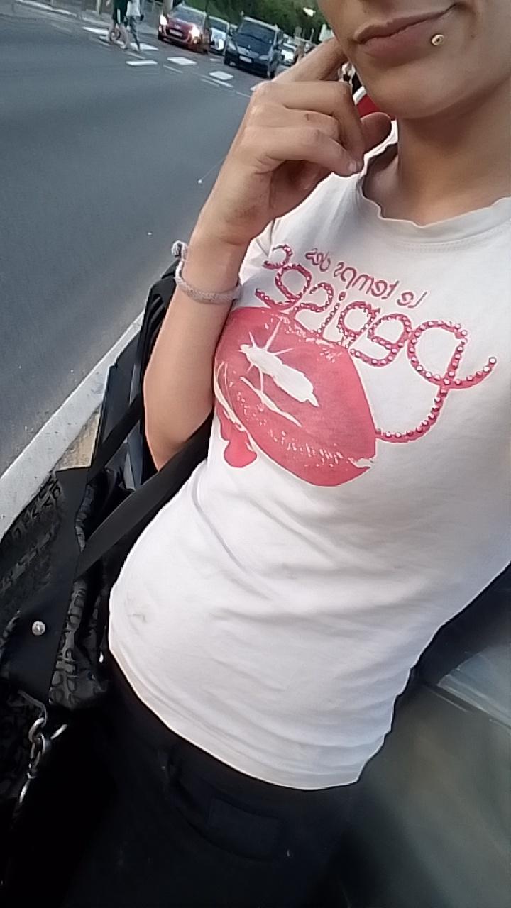 JusteNousDeux live from France