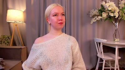 KarenLowe live from France