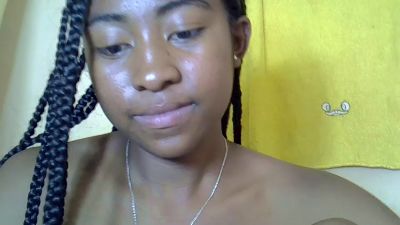 Karinahsexy live from Madagascar