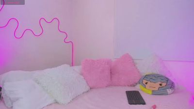 Karlyy_rios live from Colombia