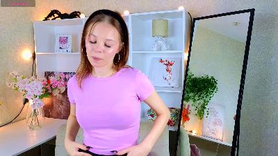 KarolynFrayre live from Latvia