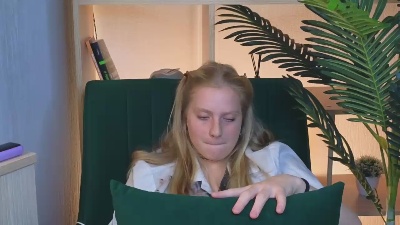 KaryBoggs live from France
