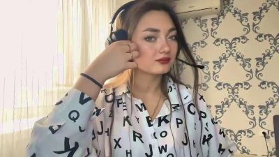 KattieAlviar live from Poland