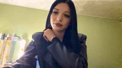 KayeAguilar live from France