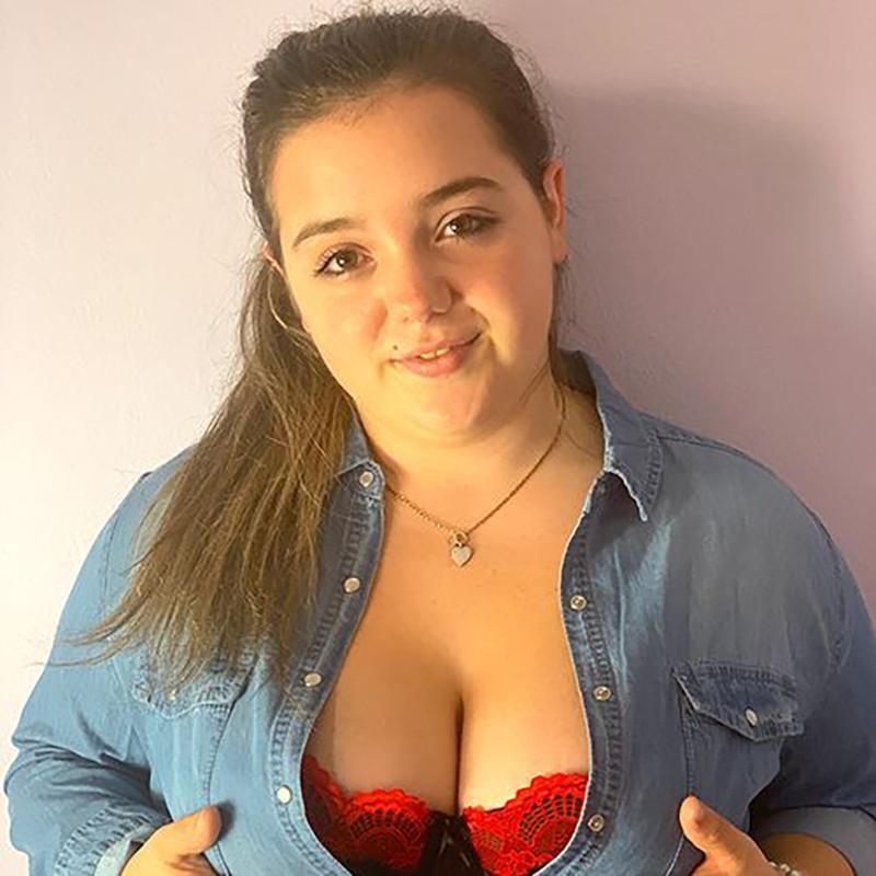 KimberlyCaprice live from Austria