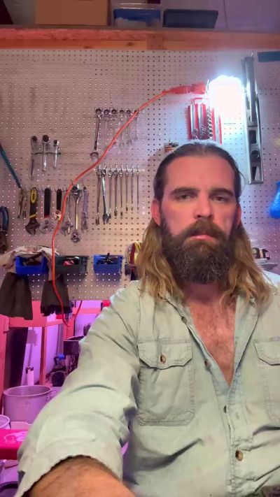 KingThrobert live from United States