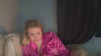 Kittycreamgirl live from United States