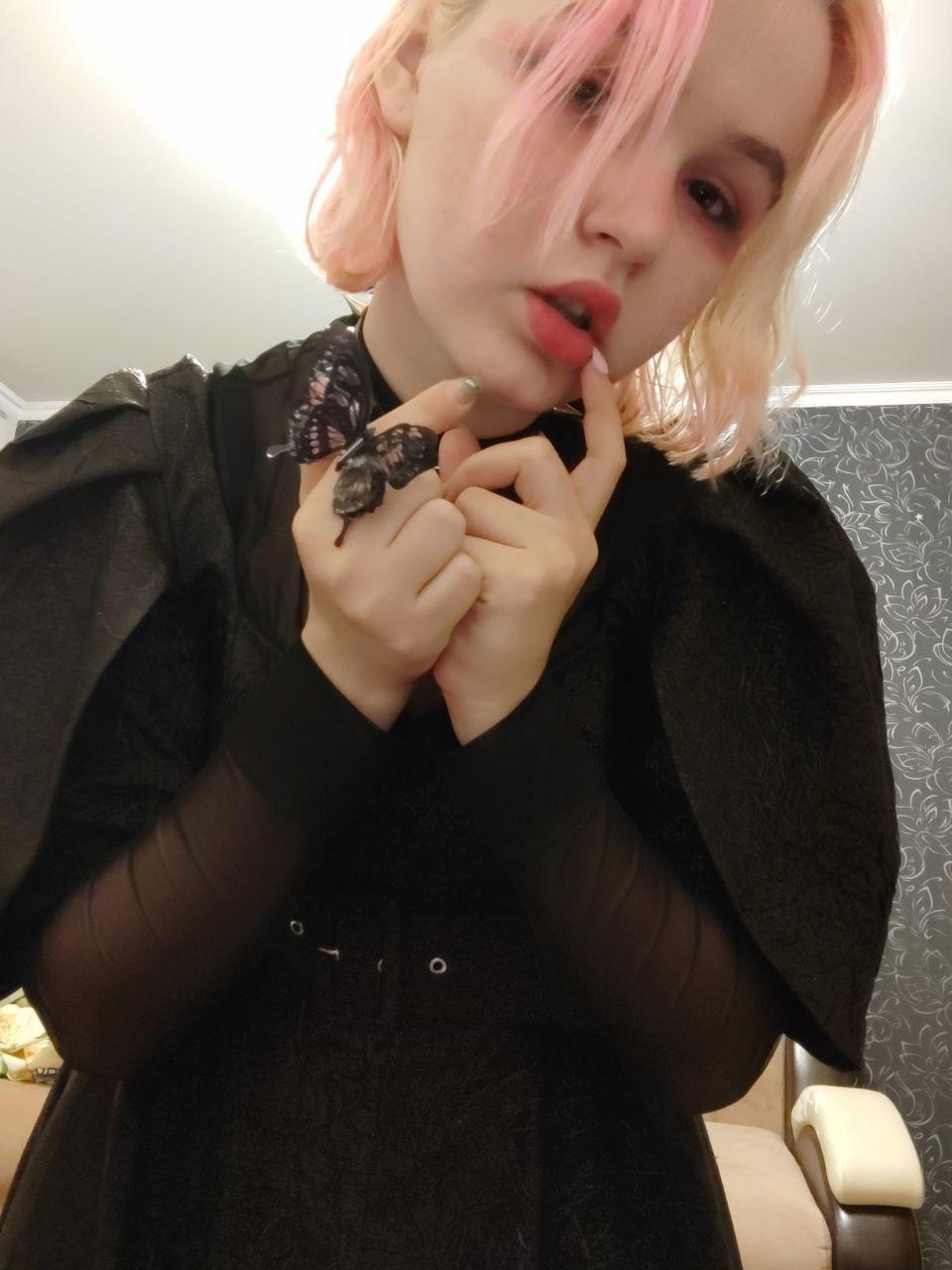 KortneyLamborne live from United States