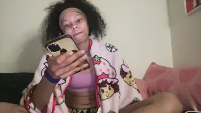 Kylajaadee live from United States