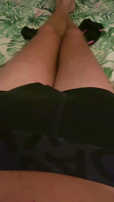 L3e1987 live from United Kingdom