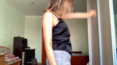 LILY_MALIBU live from United States
