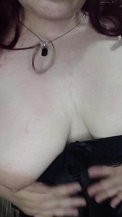 LadyNyx1 live from Argentina