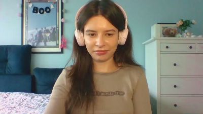 LariceSweetgirl live from Germany