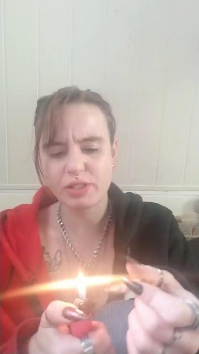 Larosenoir20 live from France