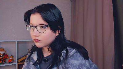 LauraleeSechler live from Serbia