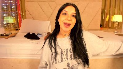 LeiaWong_ live from Italy