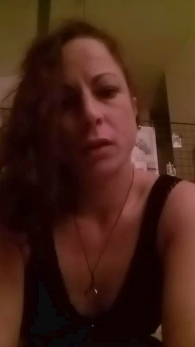 LelahAime live from France