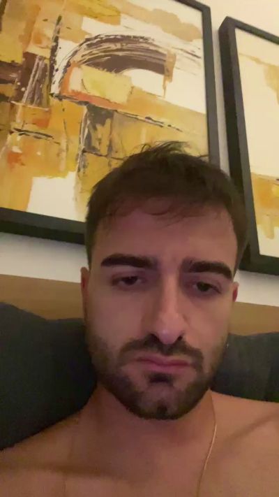 Leo0705 live from Italy