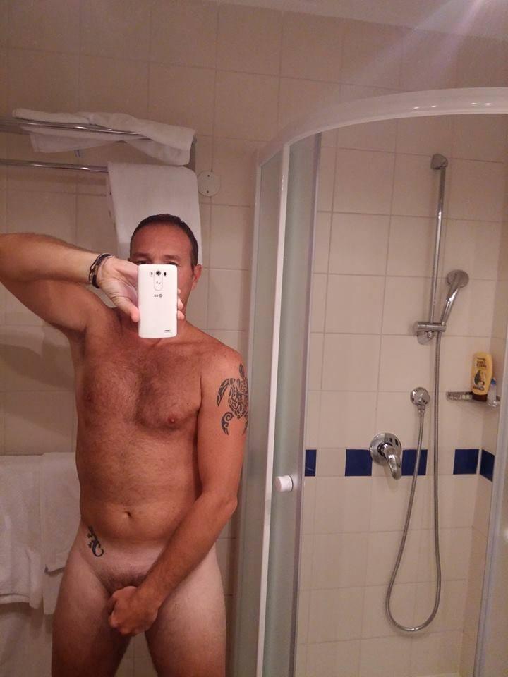 Leo_Hardyman live from Italy