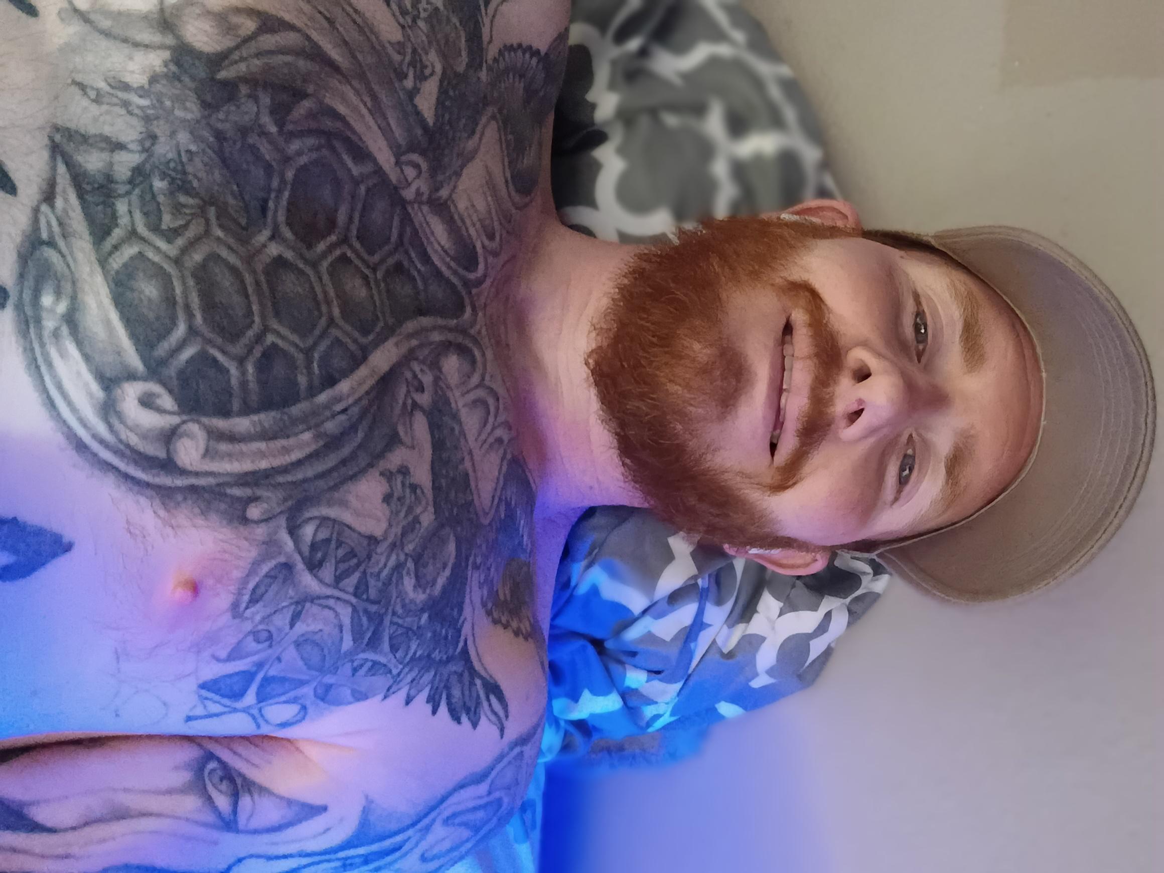 Lightning_6893 live from United States