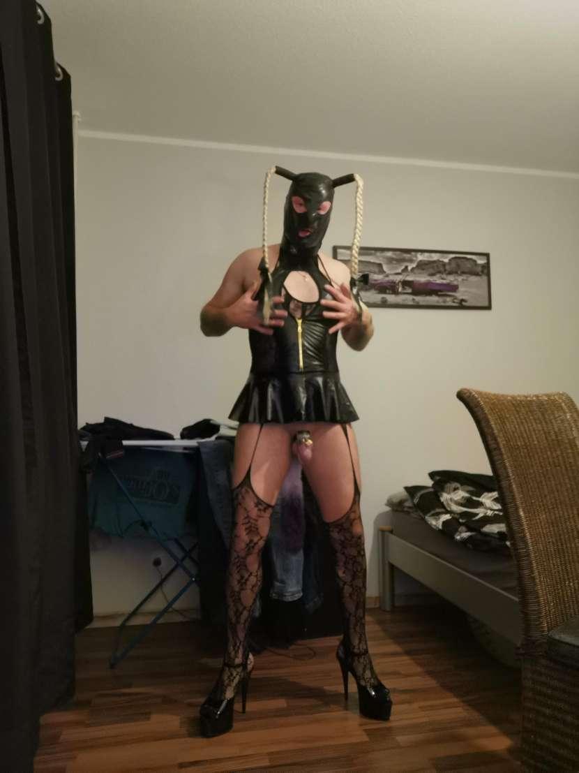 Lilli38m live from Germany