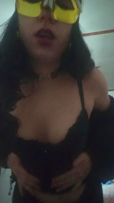 LittleBunny20 live from Chile